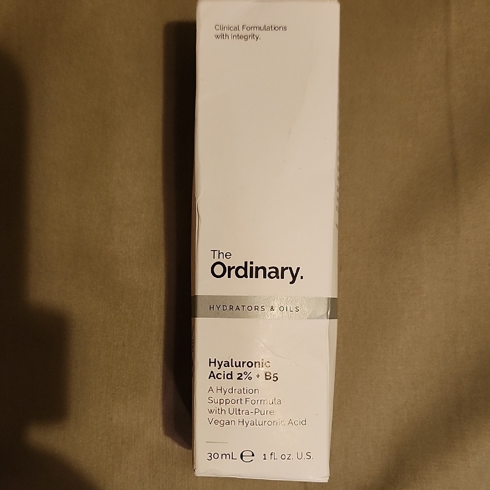 The Ordinary Hyaluronic Acid 2% + B5 Serum - White